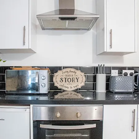 Apartment Bv Modern Near Kirkstall Shopping Centre